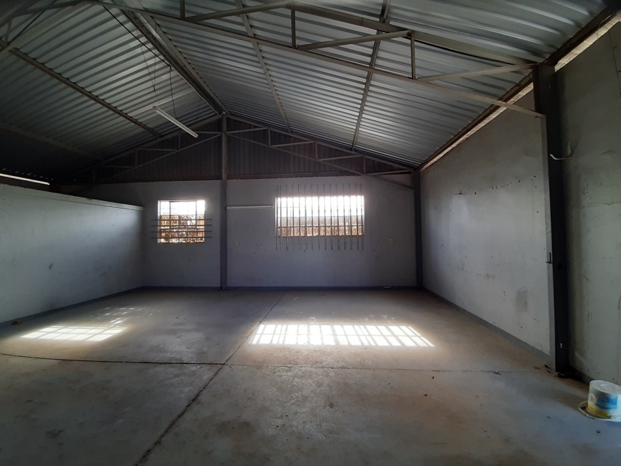 Commercial Property for Sale in Beacon Bay North Eastern Cape